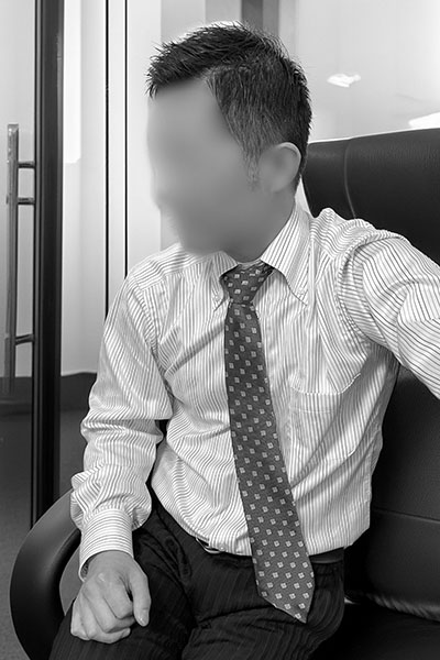 :山田　健太郎